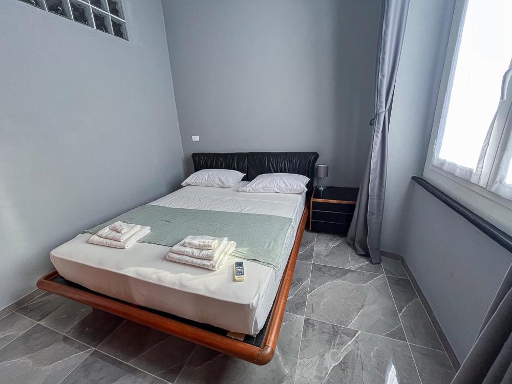 Elohim House * Genua
